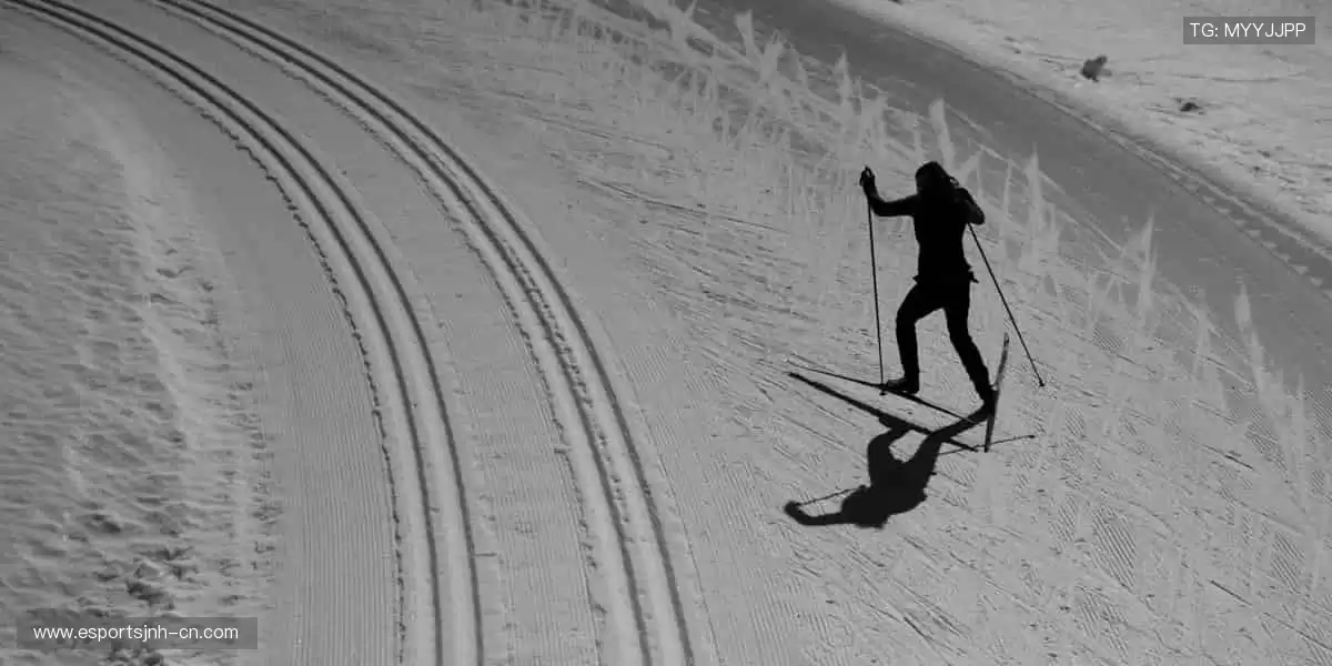 「万人呐喊，千场对决 —— 顶级赛事尽在指尖掌控！⚽立即购票，抢占黄金席位！」